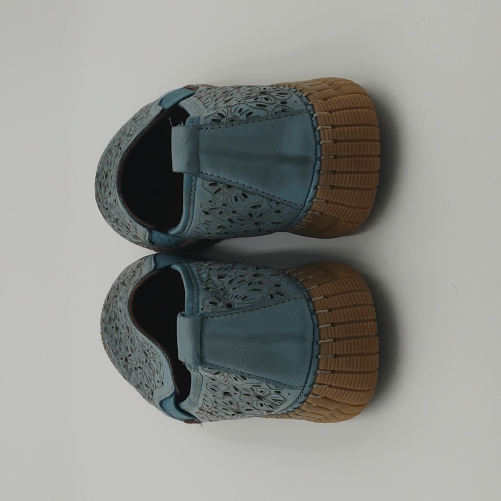 Spring Step Jookin Floral Cut Out Loafers - Picture 4 of 5